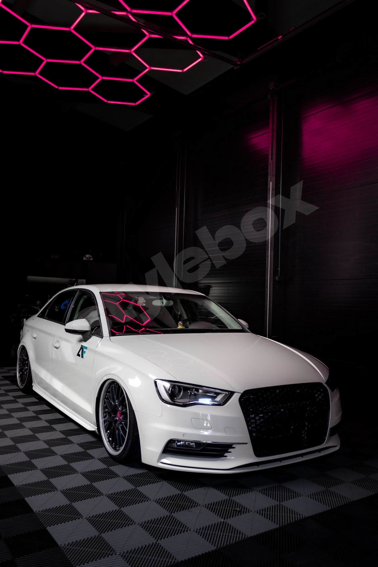 8 RGB Hexagon valaisin